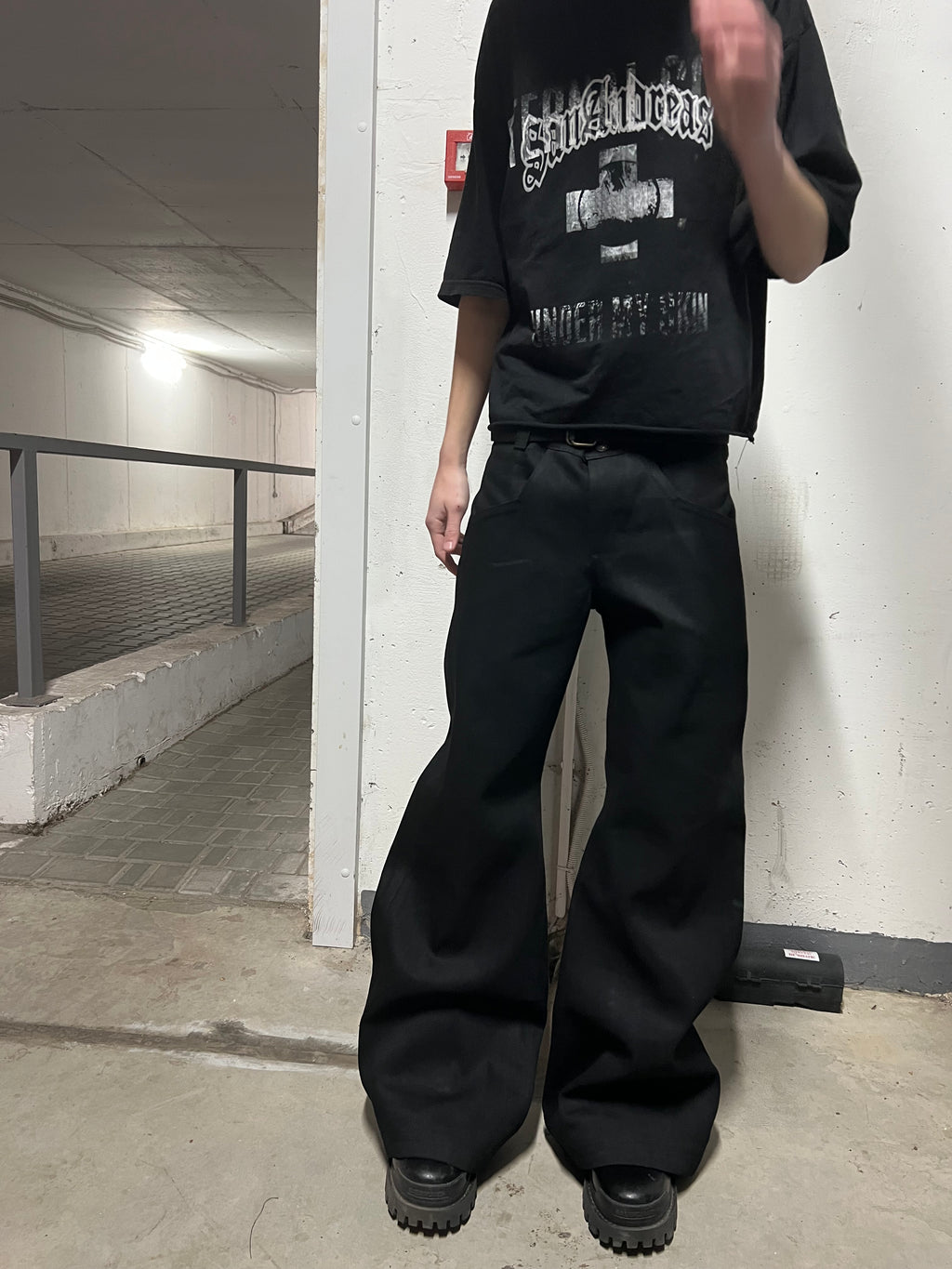 EHS DELUXE FLARED JEANS