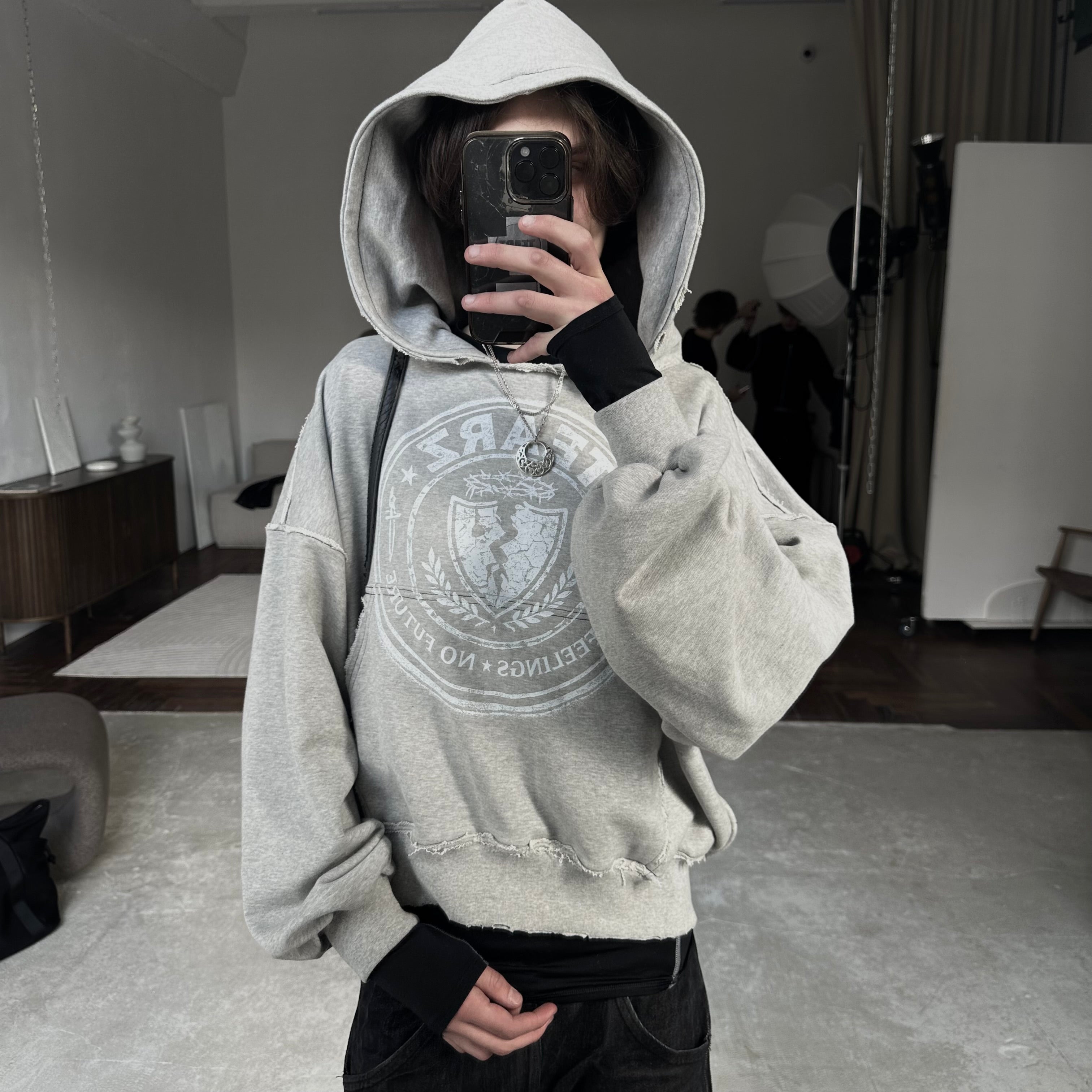 HOODIE "NO FEELINGS" DISTRESSED