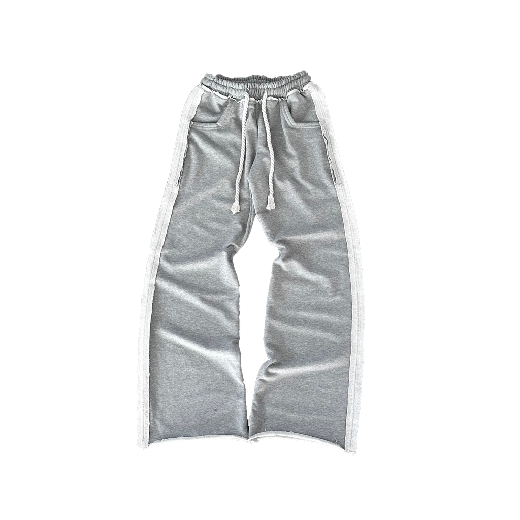 GREY FLARED SWEATPANTS TEXTURED SEAMS