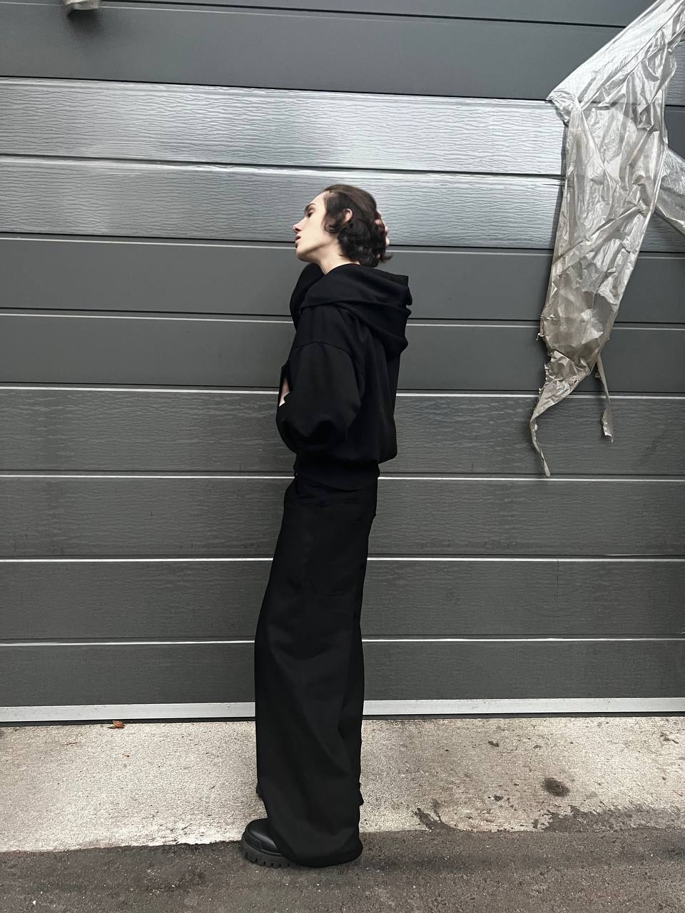 WIDE FLARED JEANS
(EHS 2024-2025)